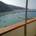 アパート Casa Terrazza Sul Mare カステッランマーレ・デル・ゴルフォ
